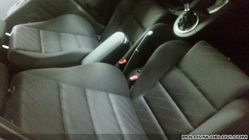 Audi  A2 1.6 Fsi Kompletan Auto U Delovima
