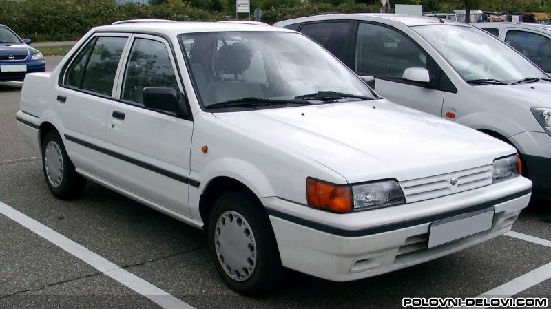 Nissan  Sunny .  Vanete  Razni Delovi