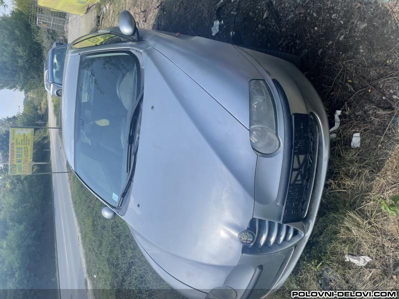 Alfa Romeo  147 1.6 Benzin Kompletan Auto U Delovima