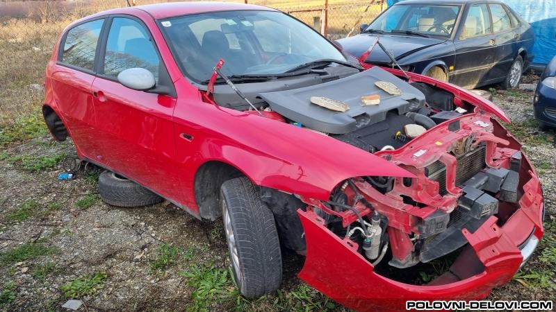 Alfa Romeo  147 1.6b Kompletan Auto U Delovima