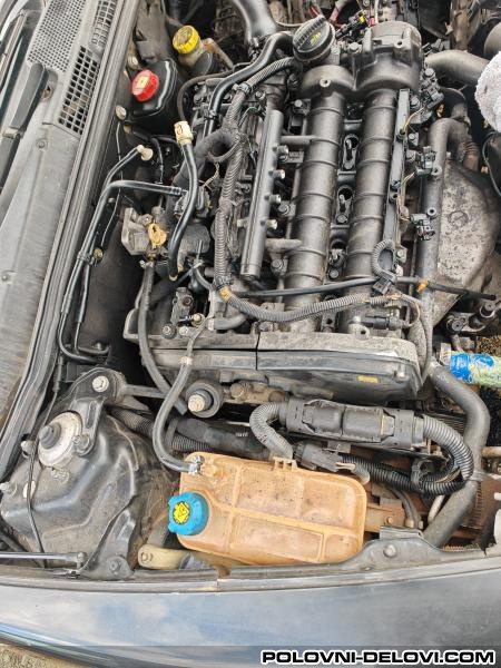 Alfa Romeo  147 1.9 Jtd 16v Kompletan Auto U Delovima