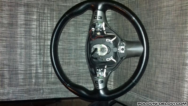 Alfa Romeo  147 1.9 Jtd Volan