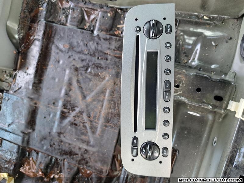 Alfa Romeo  147 Cd Plejer Audio