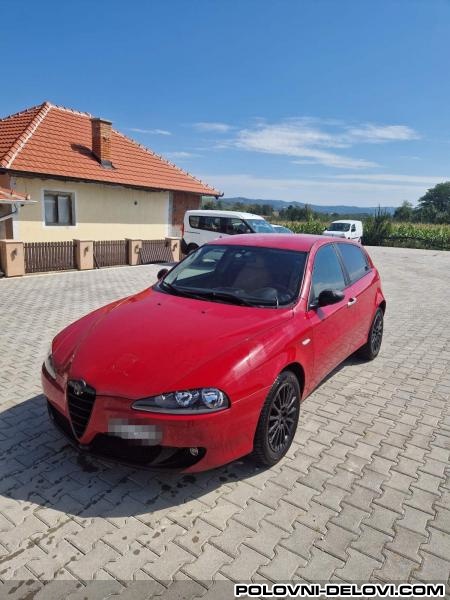 Alfa Romeo  147  Karoserija