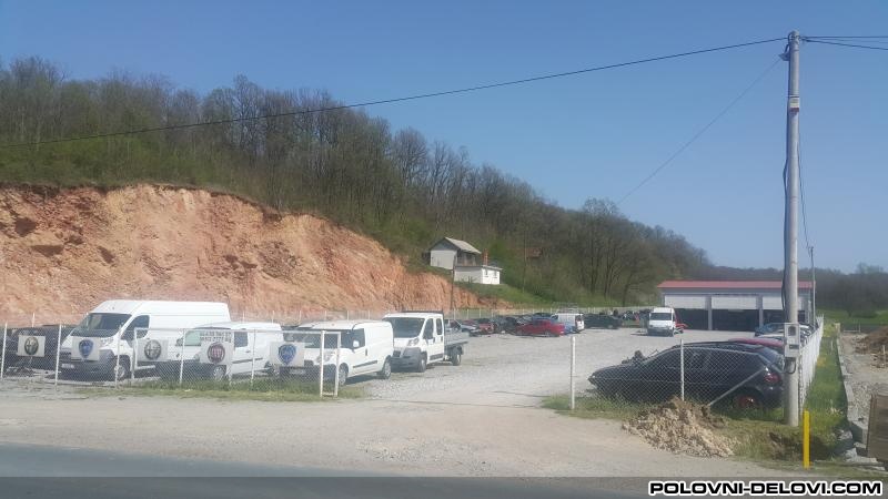 Alfa Romeo  156 147. 166. 159 Kompletan Auto U Delovima