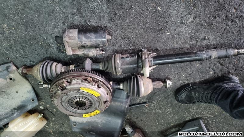 Alfa Romeo  159 1.9 Mjet Kompletan Auto U Delovima