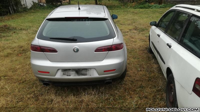 Alfa Romeo  159 Delovi Kompletan Auto U Delovima
