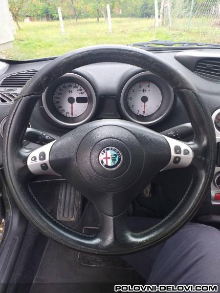 Alfa Romeo  GT Jtd Razni Delovi