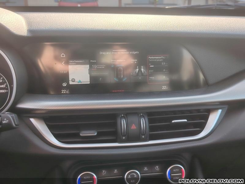 Alfa Romeo  Stelvio Jtdm Audio