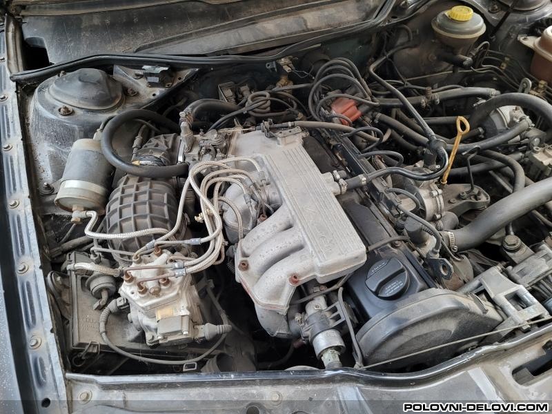 Audi  100 2.3E Petak Motor Motor I Delovi Motora