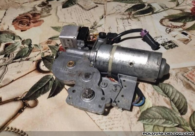 Audi  80 90 Motor Sibera Enterijer