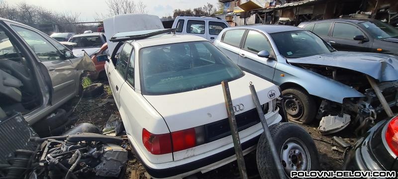 Audi  80 Polovni Delovi Kompletan Auto U Delovima