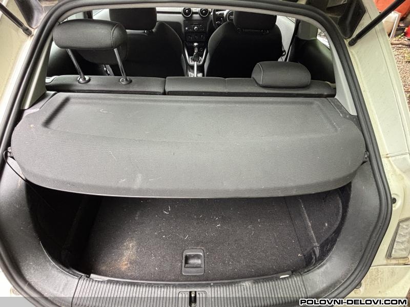 Audi  A1 Polica Gepeka Enterijer