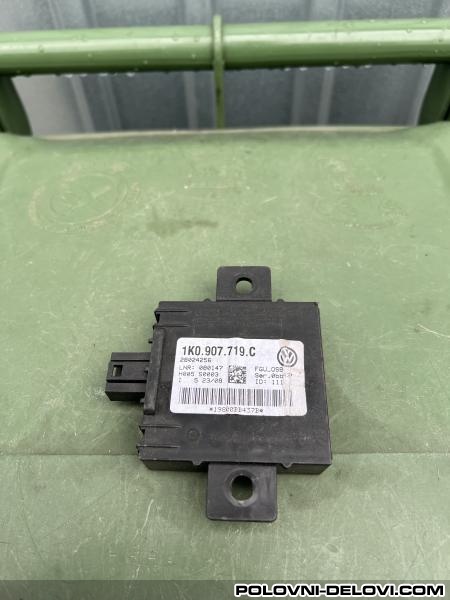 Audi  A3 1K0 907 719 C Razni Delovi