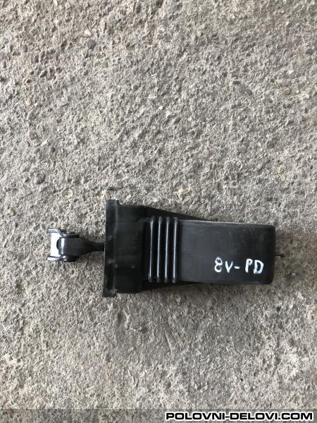 Audi  A3 GRANICNIK VRATA Karoserija