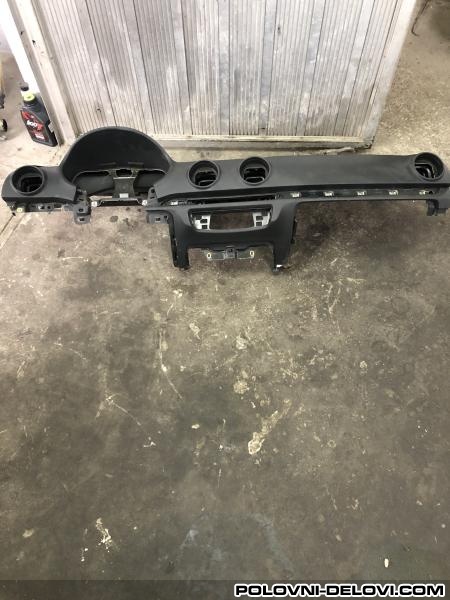 Audi  A3 INSTRUMENT TABLA Enterijer