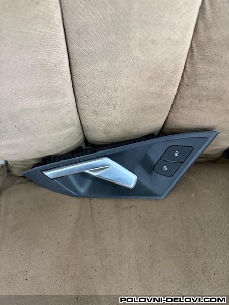 Audi A3 Kvaka Na Vozacevom Tapaciru - Model 8Y