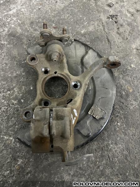 Audi  A3 LEVI RUKAVAC Trap I Vesanje