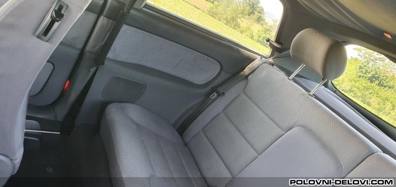 Audi  A3 Pojasevi Enterijer