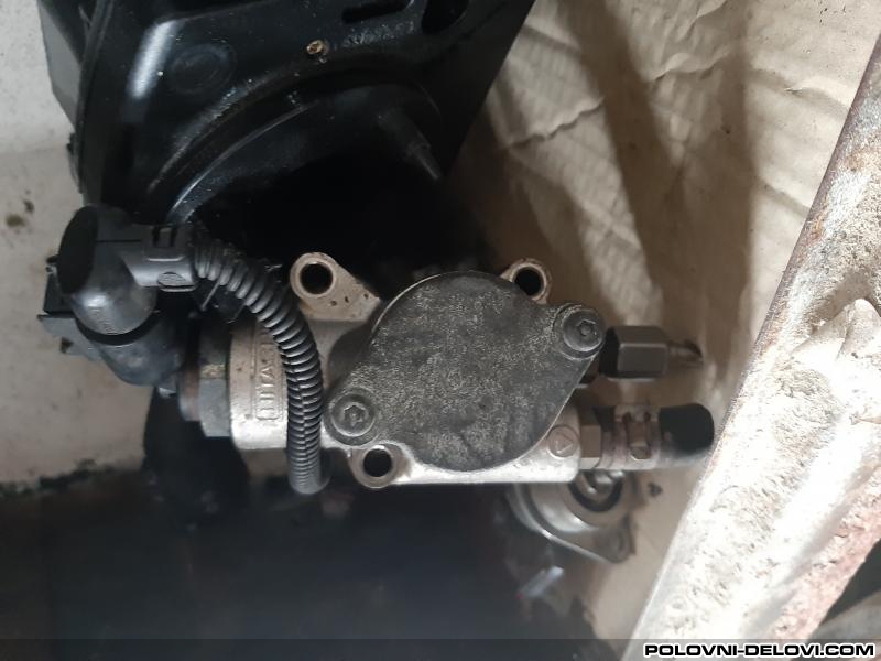 Audi  A3 Pumpa Visokog Prtska Motor I Delovi Motora