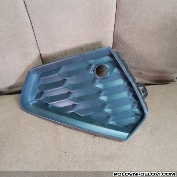 Audi  A3 S Line Resetka Desna U Zadnjem Braniku 8Y4 807 820 