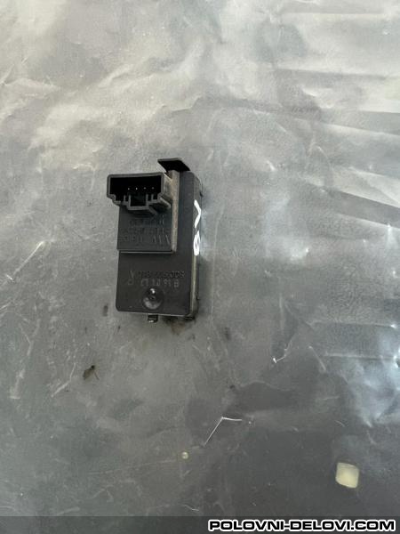 Audi  A3 Senzor Kvacila  Razni Delovi