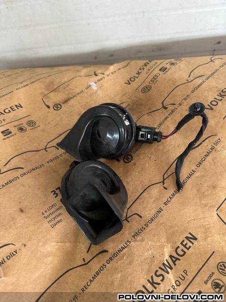 Audi A3 Sirena - 8Y0 951 209