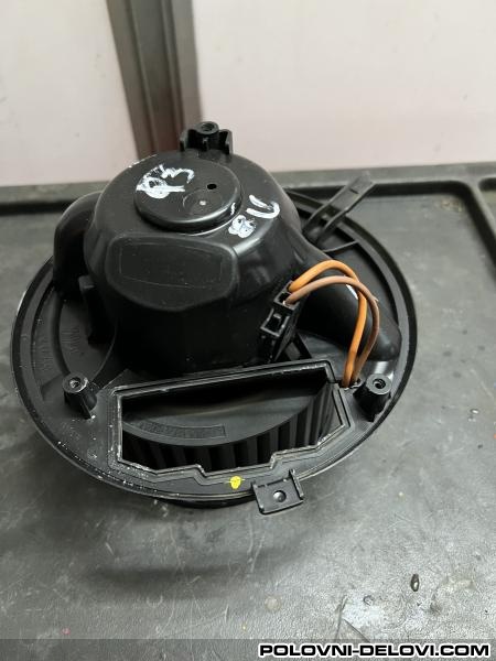 Audi  A3 Ventilator Kabine 1K1 820 015 Q