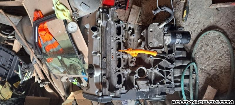 Audi  A4 2.0alt Benzin Motor I Delovi Motora