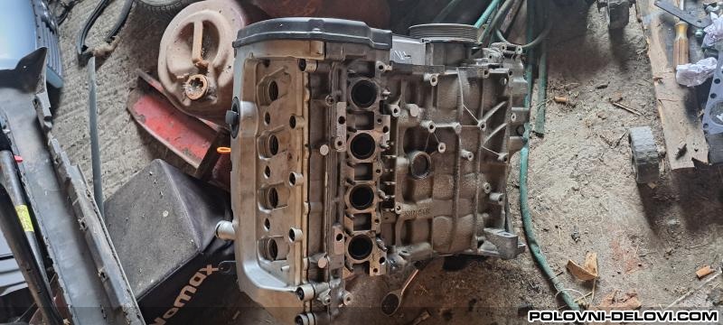 Audi  A4 2.0alt Motor I Delovi Motora