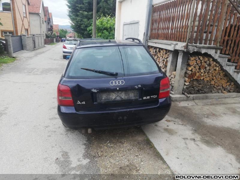 Audi  A4 2.5 D Kompletan Auto U Delovima