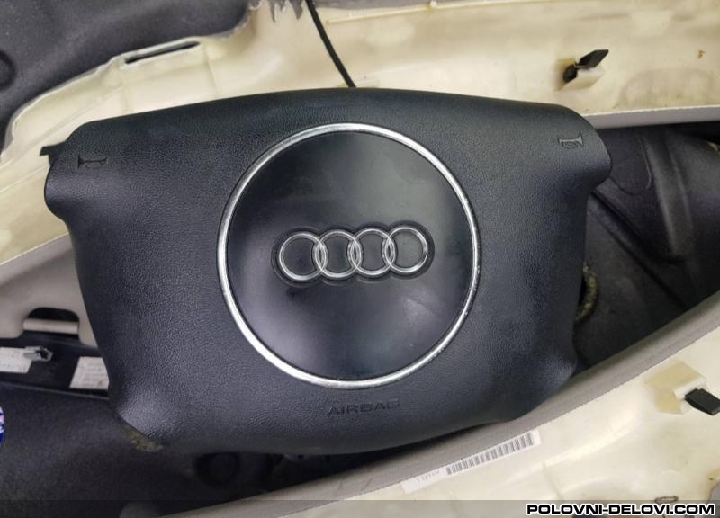 Audi  A4 Airbag A4 B6 Razni Delovi