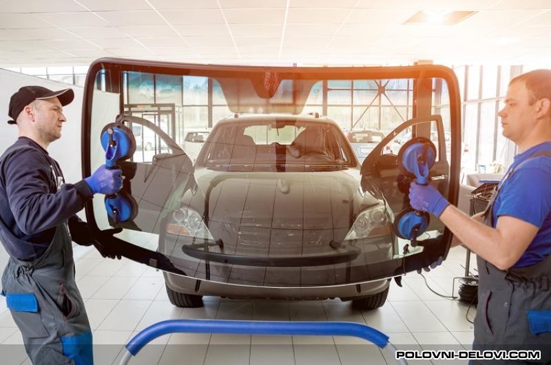 Audi  A4 Allroad Sofersajbna Stakla