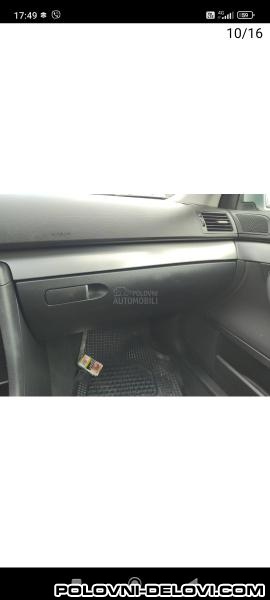 Audi  A4 B7 Enterijer