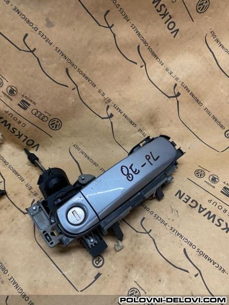 Audi A4 B7 Prednja Leva Kvaka - Brava