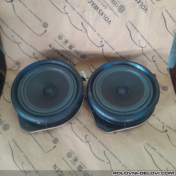 Audi  A4 B7 Zvucnik Audio