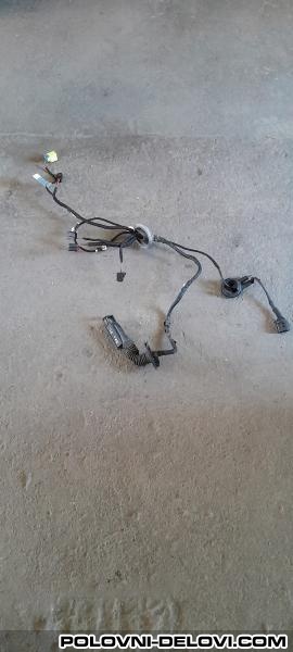 Audi  A4 B8 Instalacija U Vozacevim Vratima 