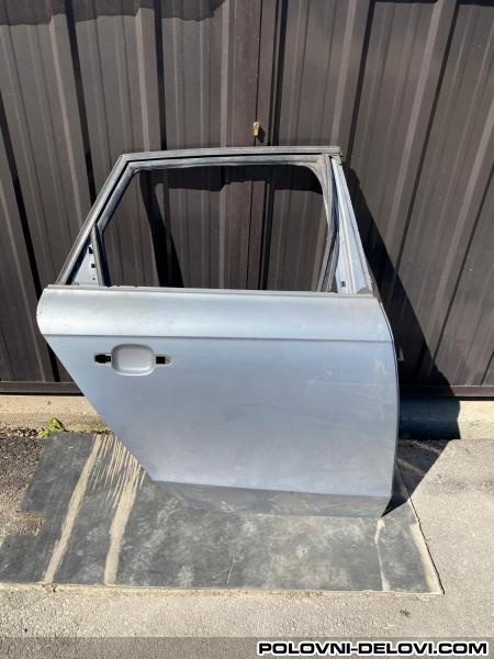 Audi A4 B8 Karavan Zadnja Desna Vrata 