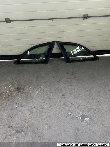 Audi  A4 B8 Karavan.zadnja Bocna Stakla Na Gepeku