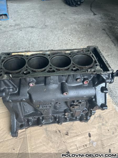 Audi  A4 Blok Motora 2.0 TFSI Motor I Delovi Motora