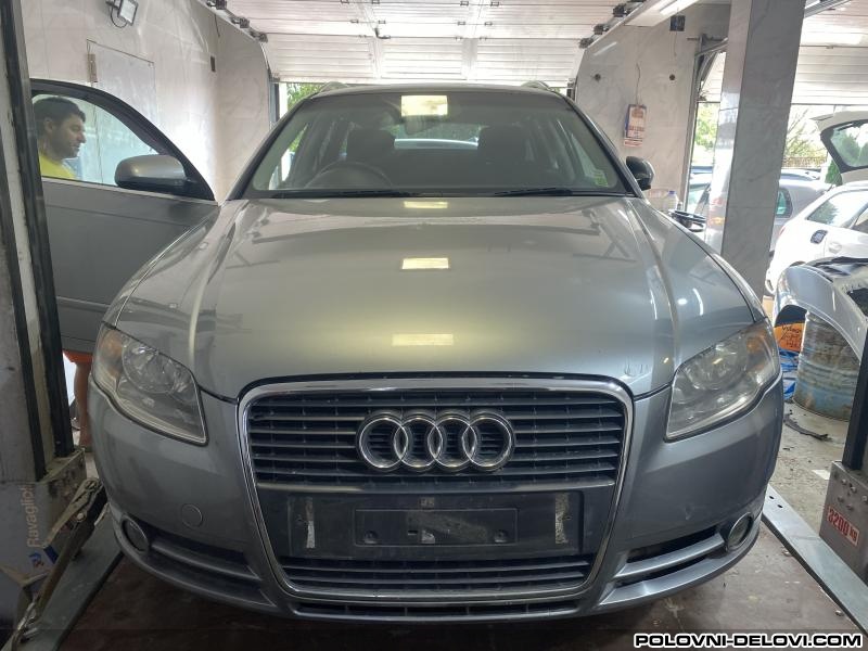 Audi  A4 Branik. Farovi Kompletan Auto U Delovima