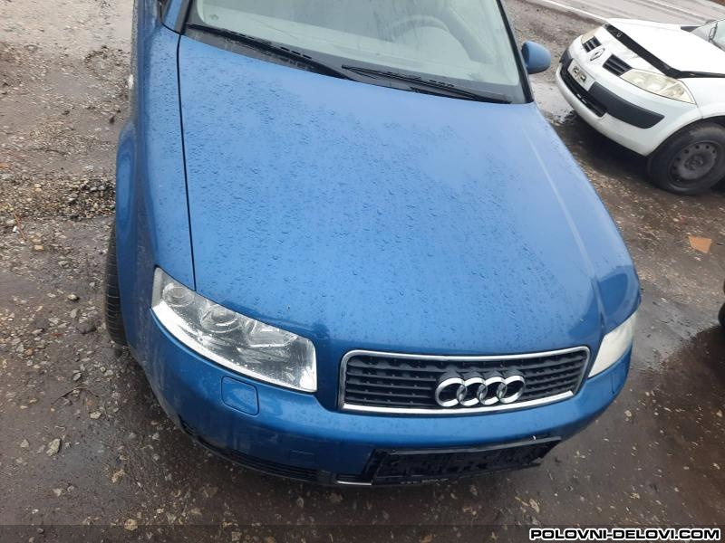 Audi  A4 FAROVI Svetla I Signalizacija