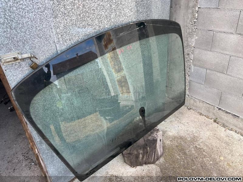 Audi  A4  Karoserija