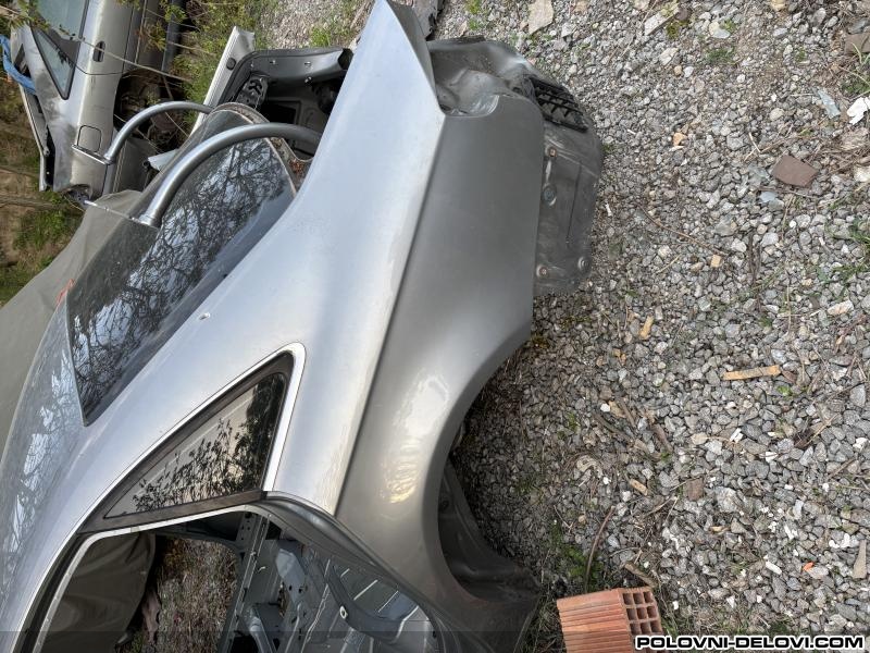 Audi  A4  Karoserija