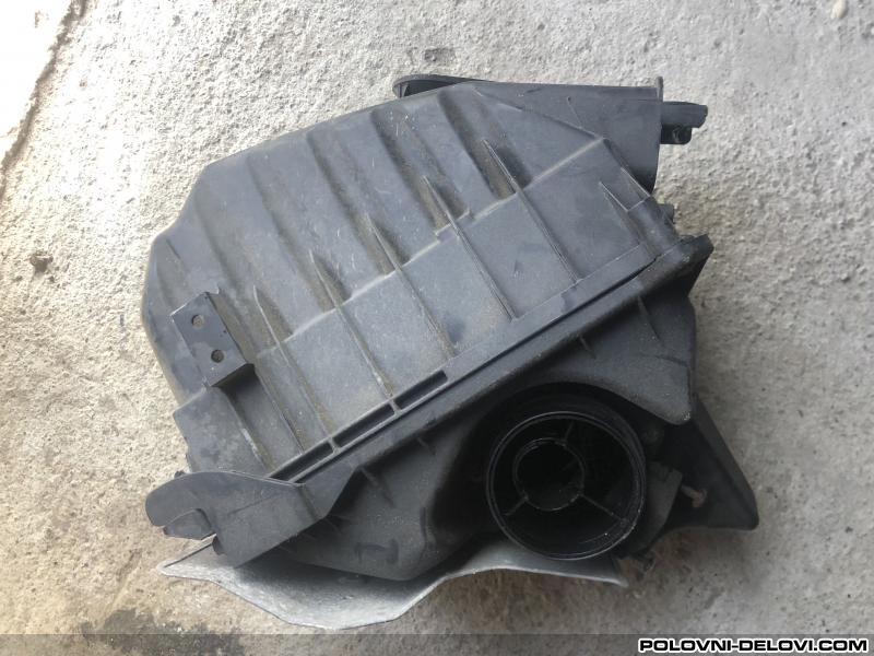Audi  A4 Kuciste Filtera Vazduha