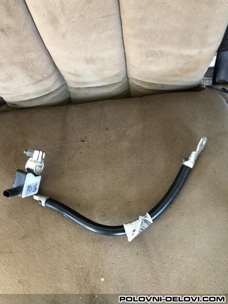 Audi  A4 MINUS KLEMA Elektrika I Paljenje