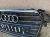 Audi A4 Maska GRILL 