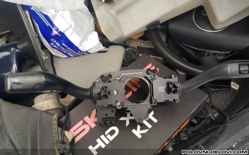 Audi  A4 Raketa Ablender Razni Delovi