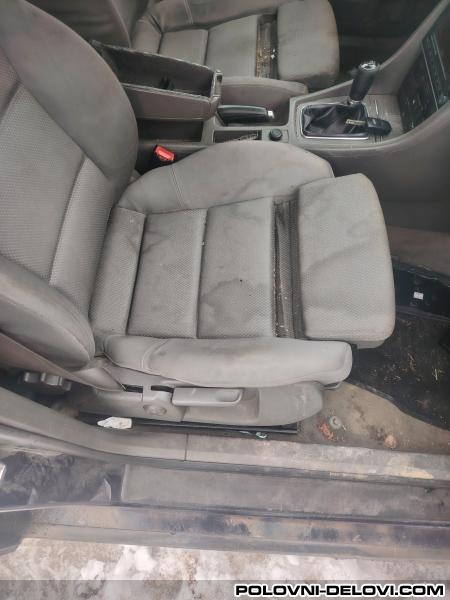 Audi  A4 Sedista  Enterijer