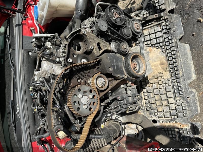 Audi  A4 Suspleh Motor I Delovi Motora